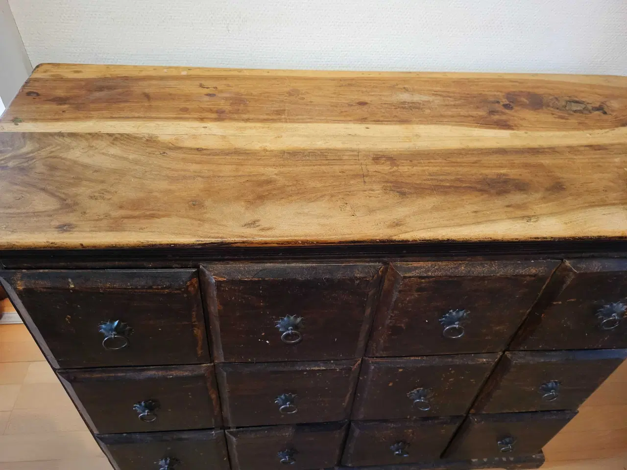Billede 4 - Rustik apoteker kommode/købmandsdisk 