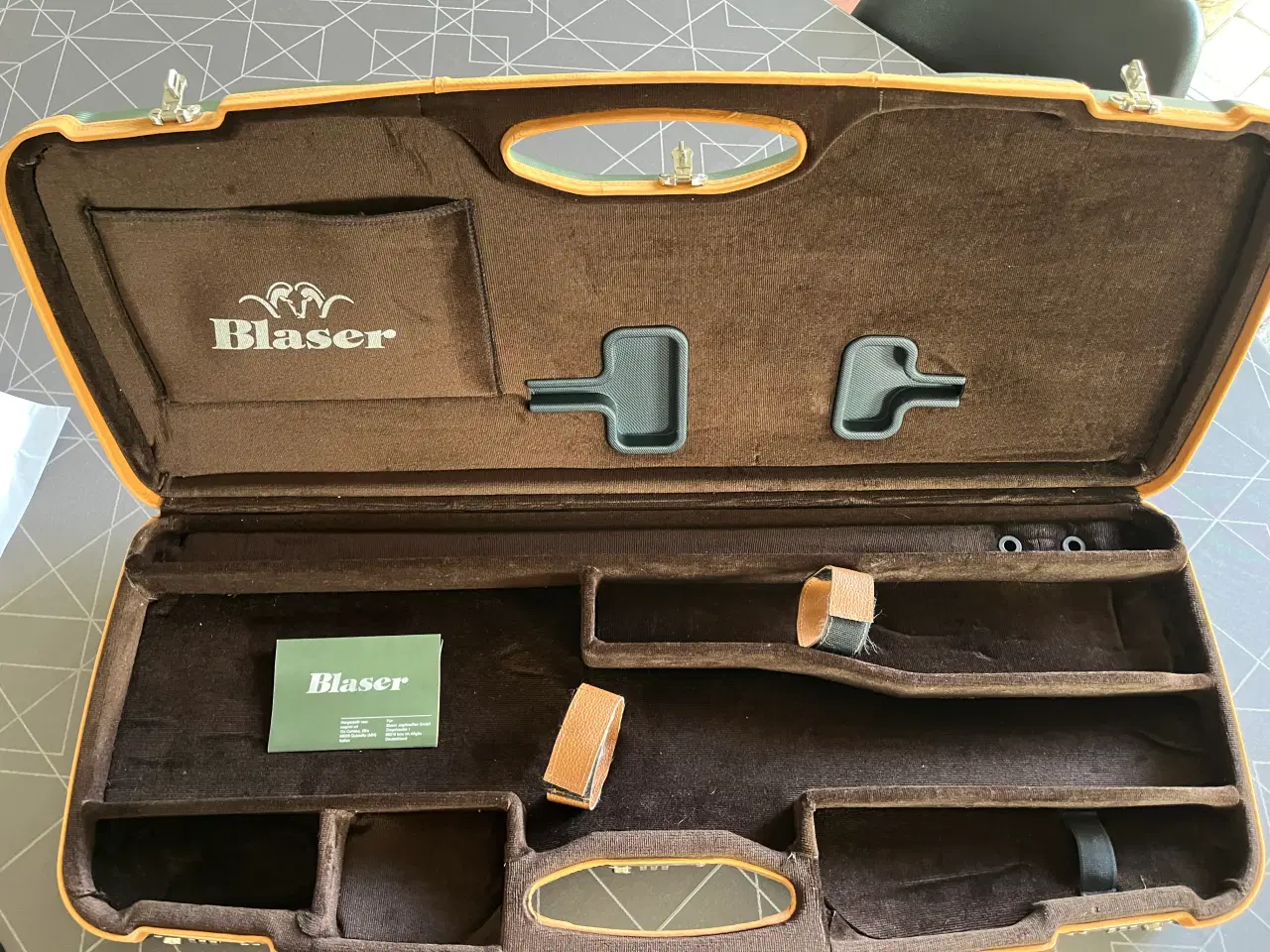 Billede 2 - Blaser R8 kuffert