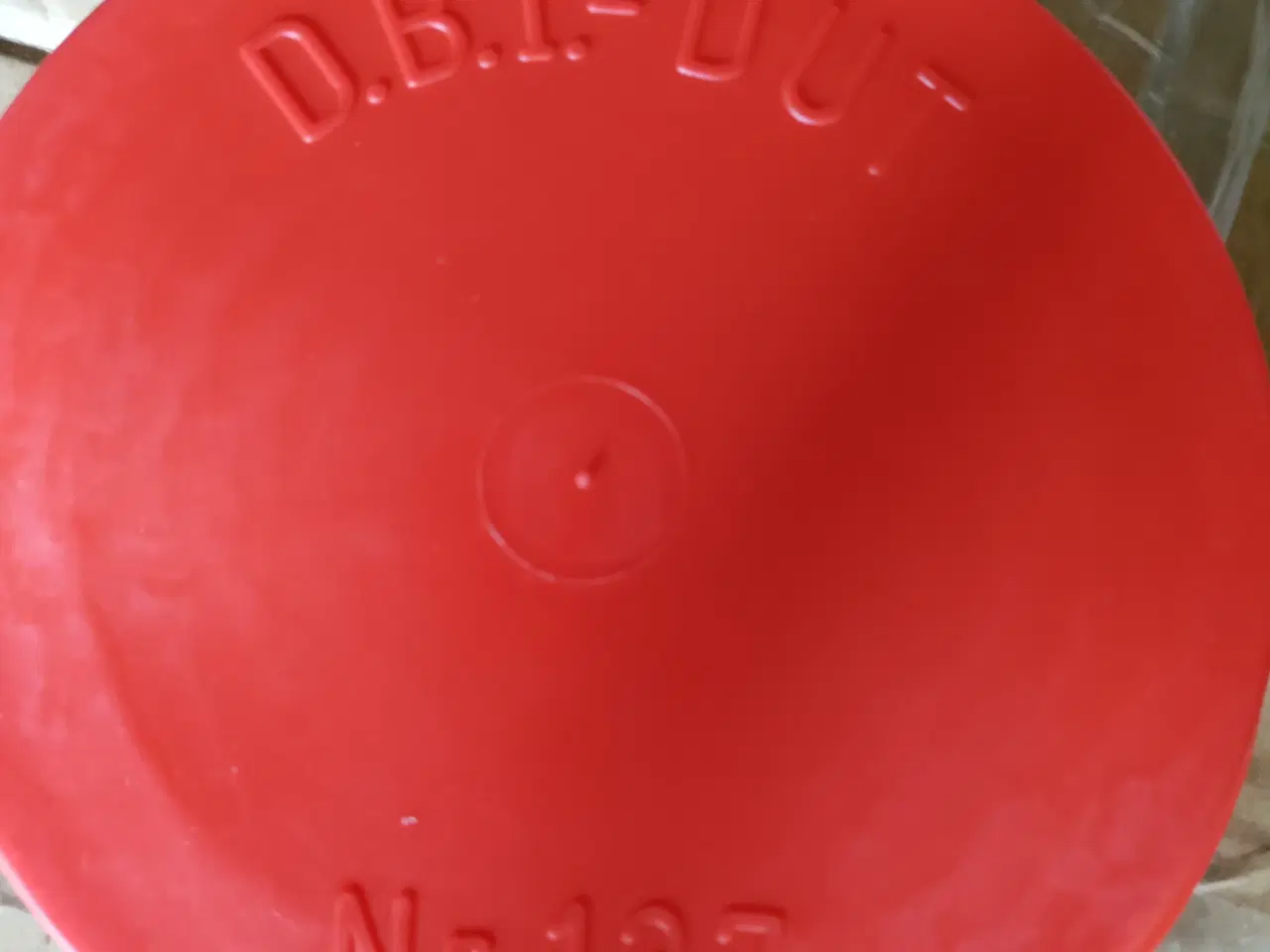 Billede 2 - Dbi-dutter røde plastik propper