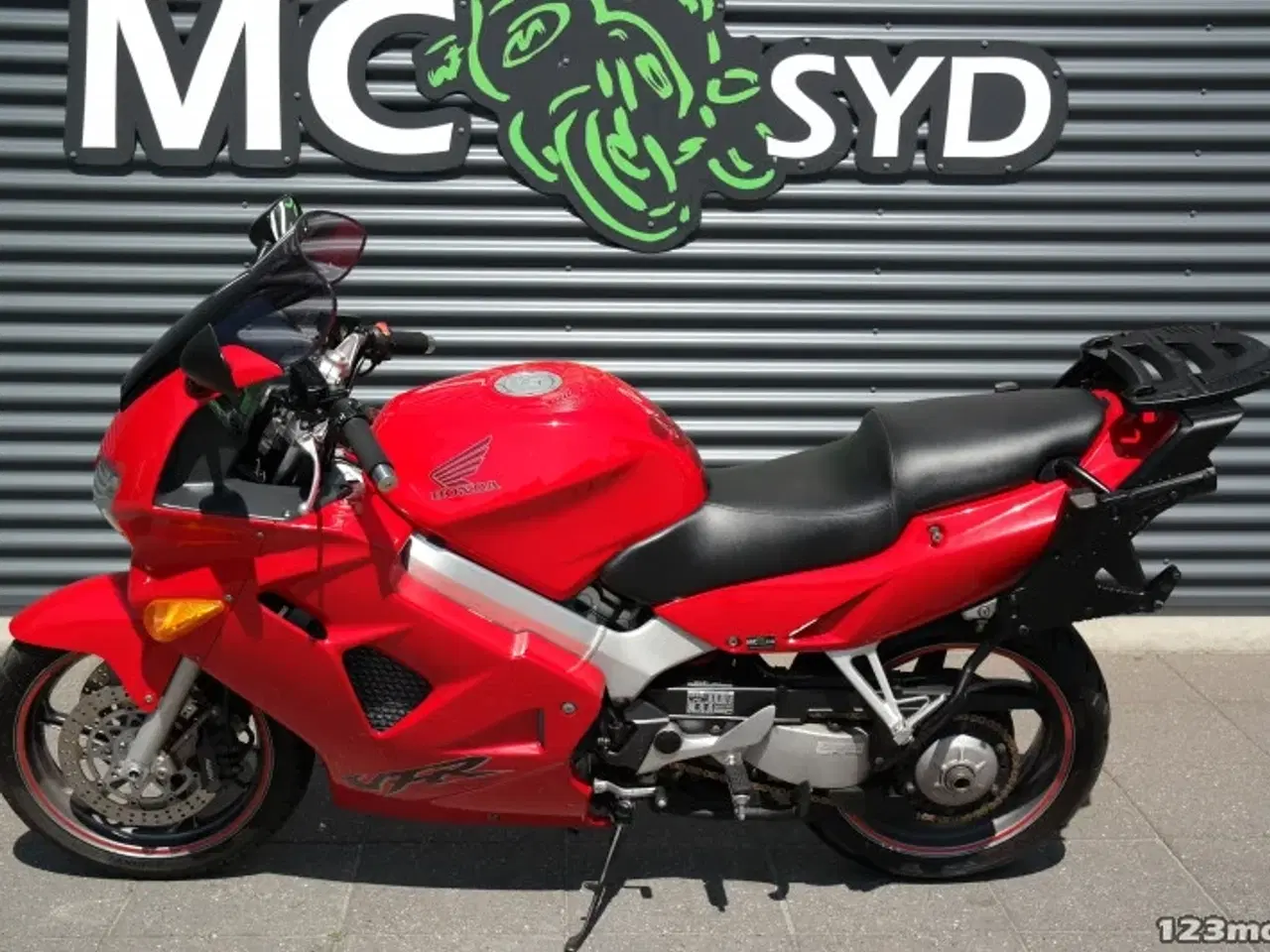 Billede 16 - Honda VFR 800 F MC-SYD       BYTTER GERNE