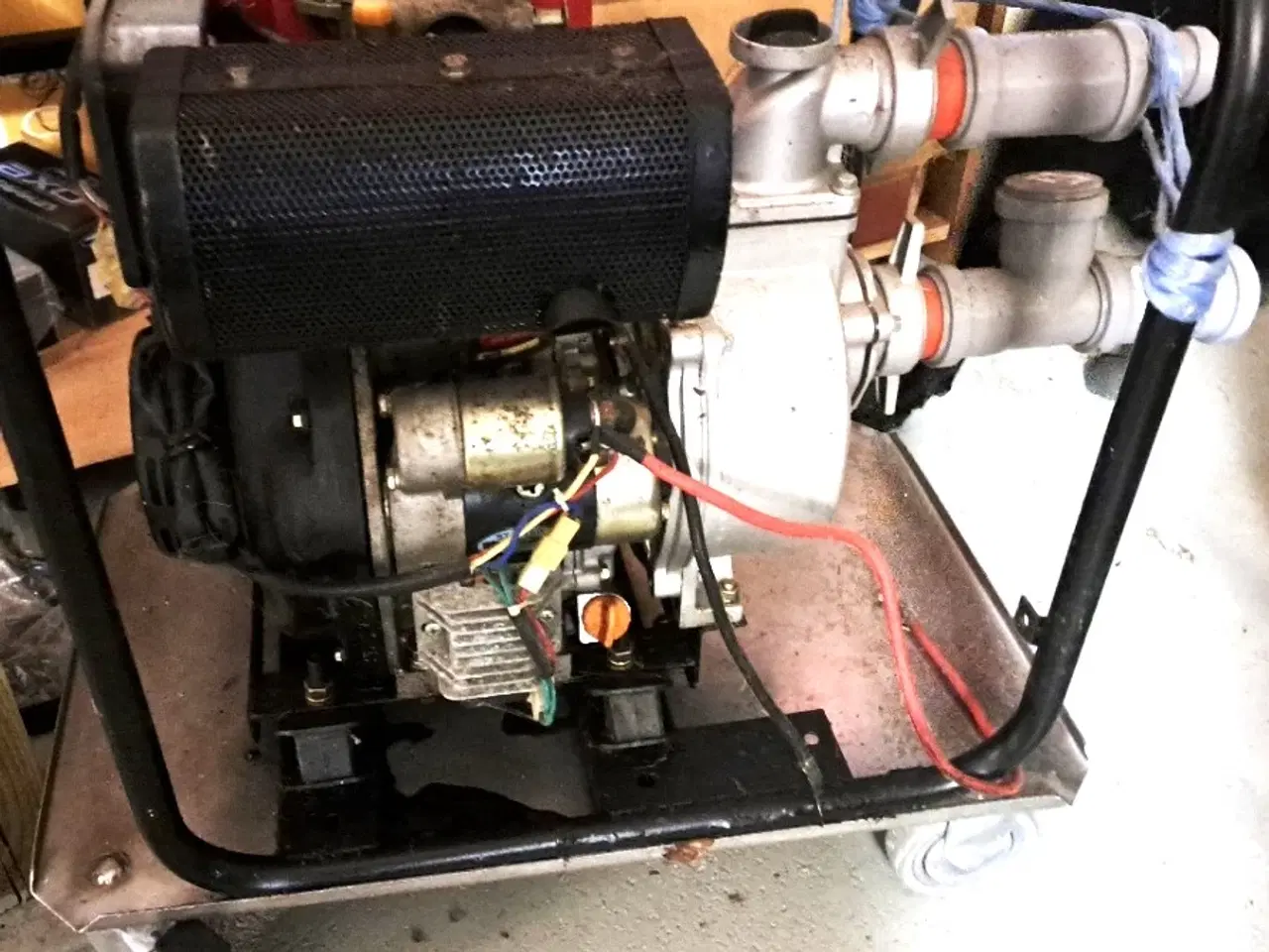 Billede 2 - Vandpumpe m. dieselmotor med selvstarter