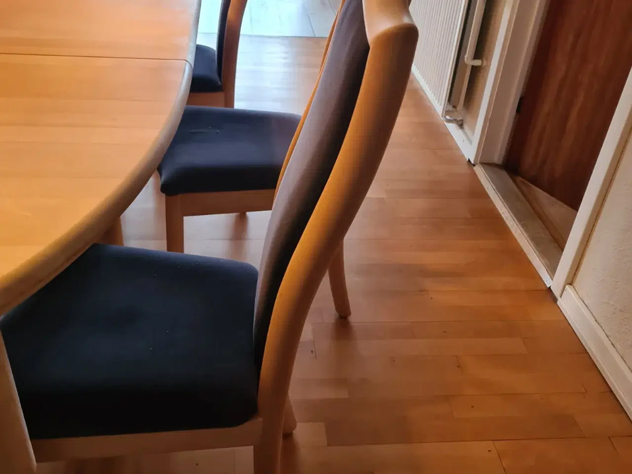 Billede 2 - Skovby spisestole i bøg model DC57BMU