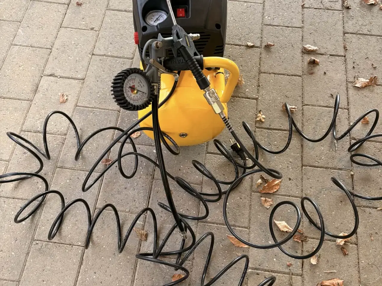 Billede 2 - Kraftfuld STANLEY kompressor – drifts