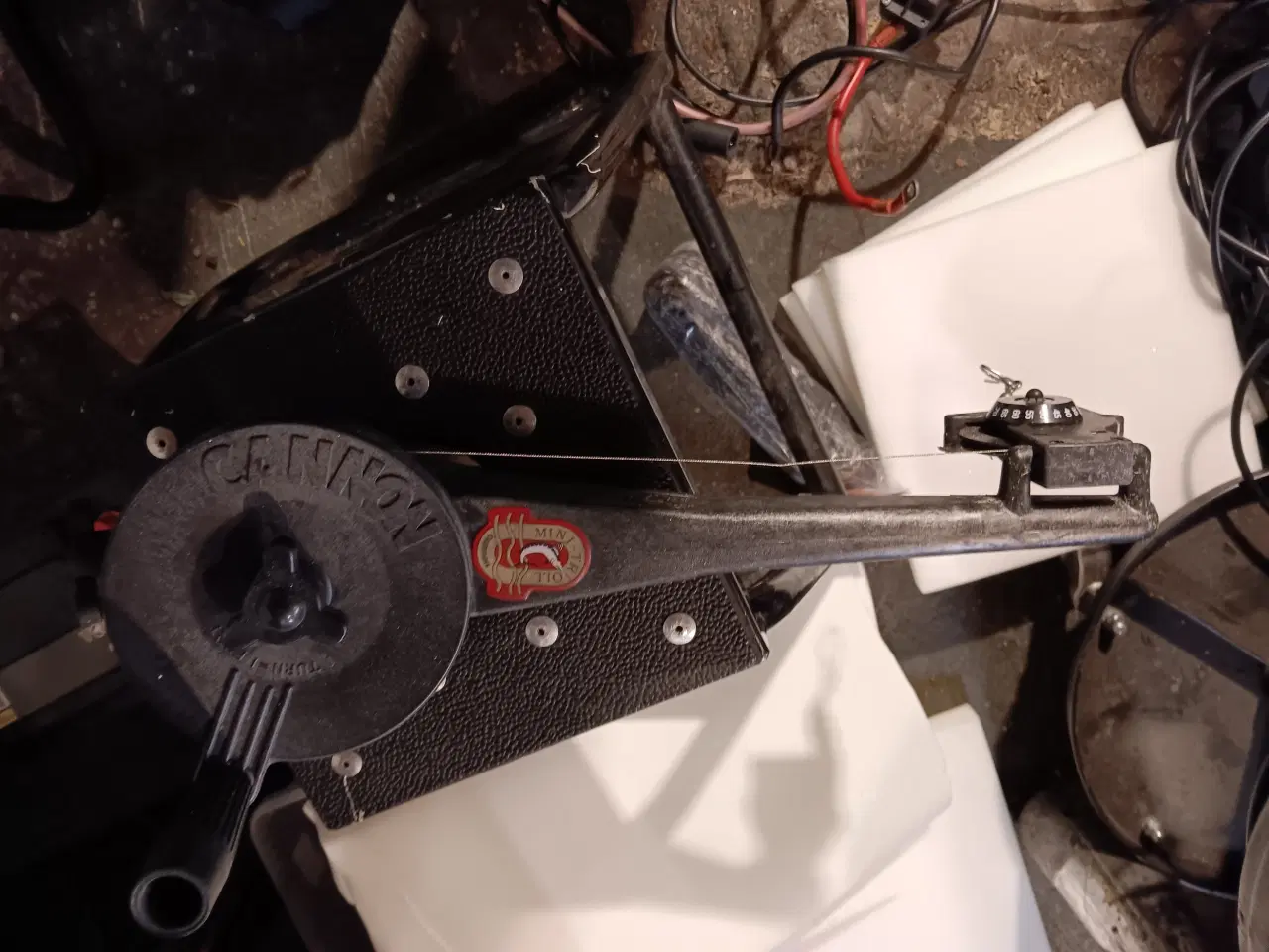 Billede 2 - 2 stk Downrigger og 4 stk stangholdere