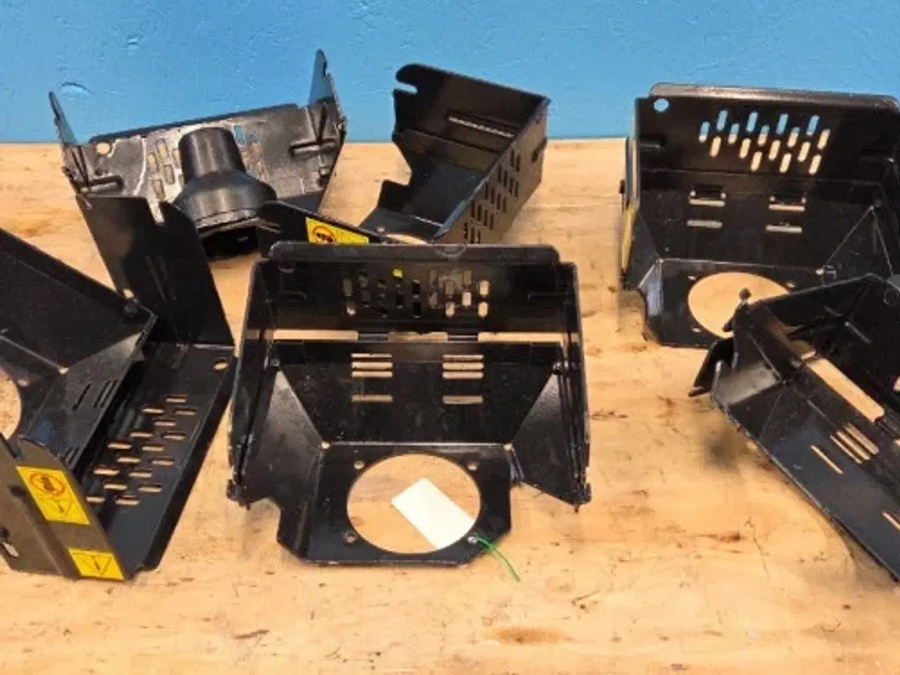 Billede 14 - New Holland T4.75 Pto Afskærmning 47798269  6Stk