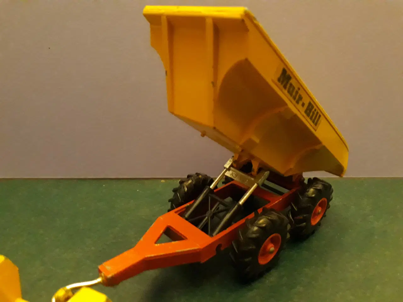 Billede 2 - Matchbox Muir-Hill Traktor med Tiptrailer