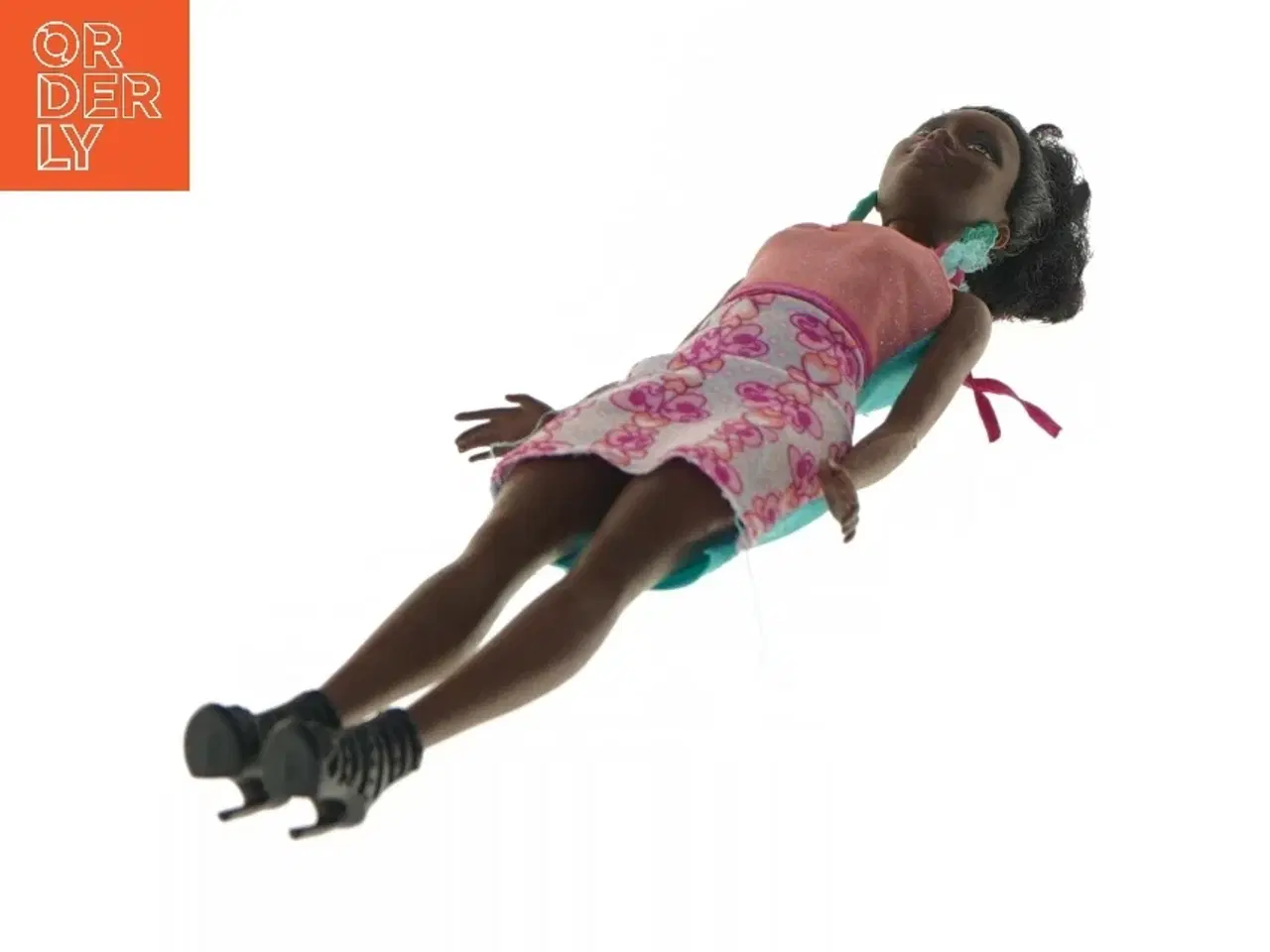 Billede 2 - Mode-dukke med farverig kjole fra Barbie (str. 30 cm)