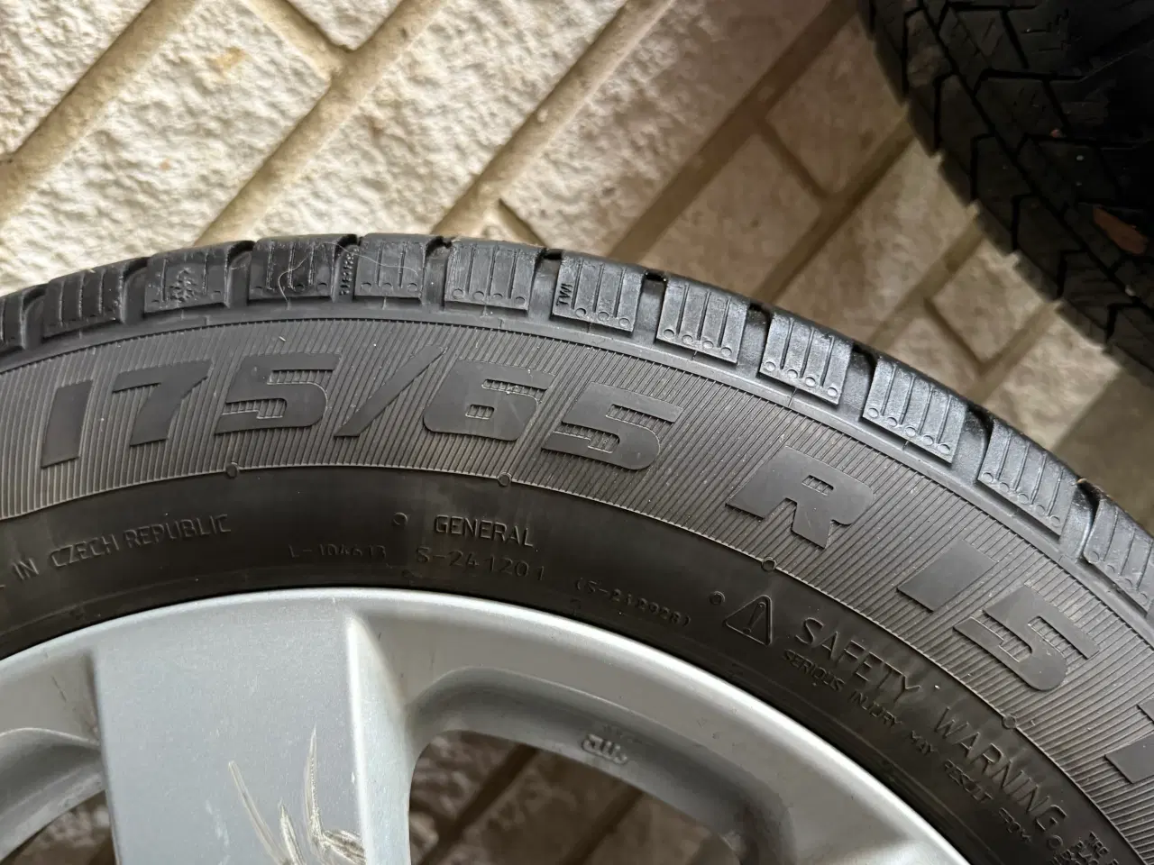 Billede 2 - Vinterfælge 175/65 R15