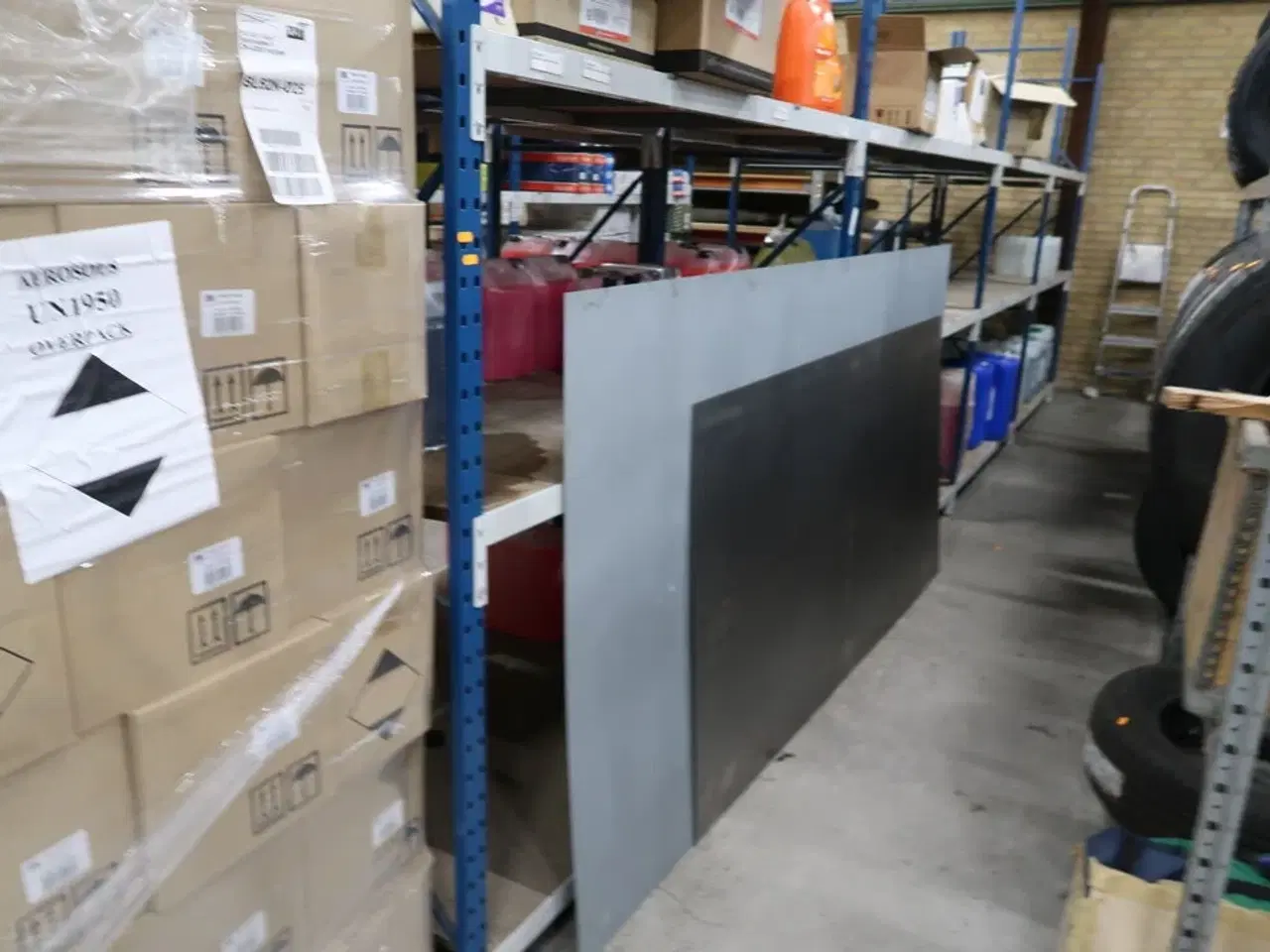 Billede 3 - 8 stk. lagerreoler uden indhold