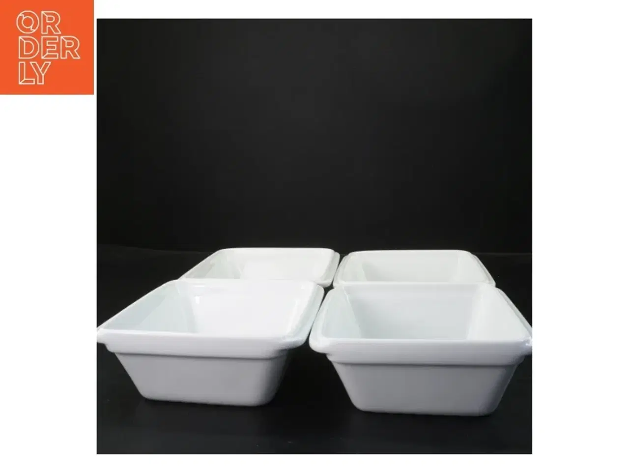 Billede 2 - Sæt med 4 hvide firkantede skåle (str. 6x16x16 cm)