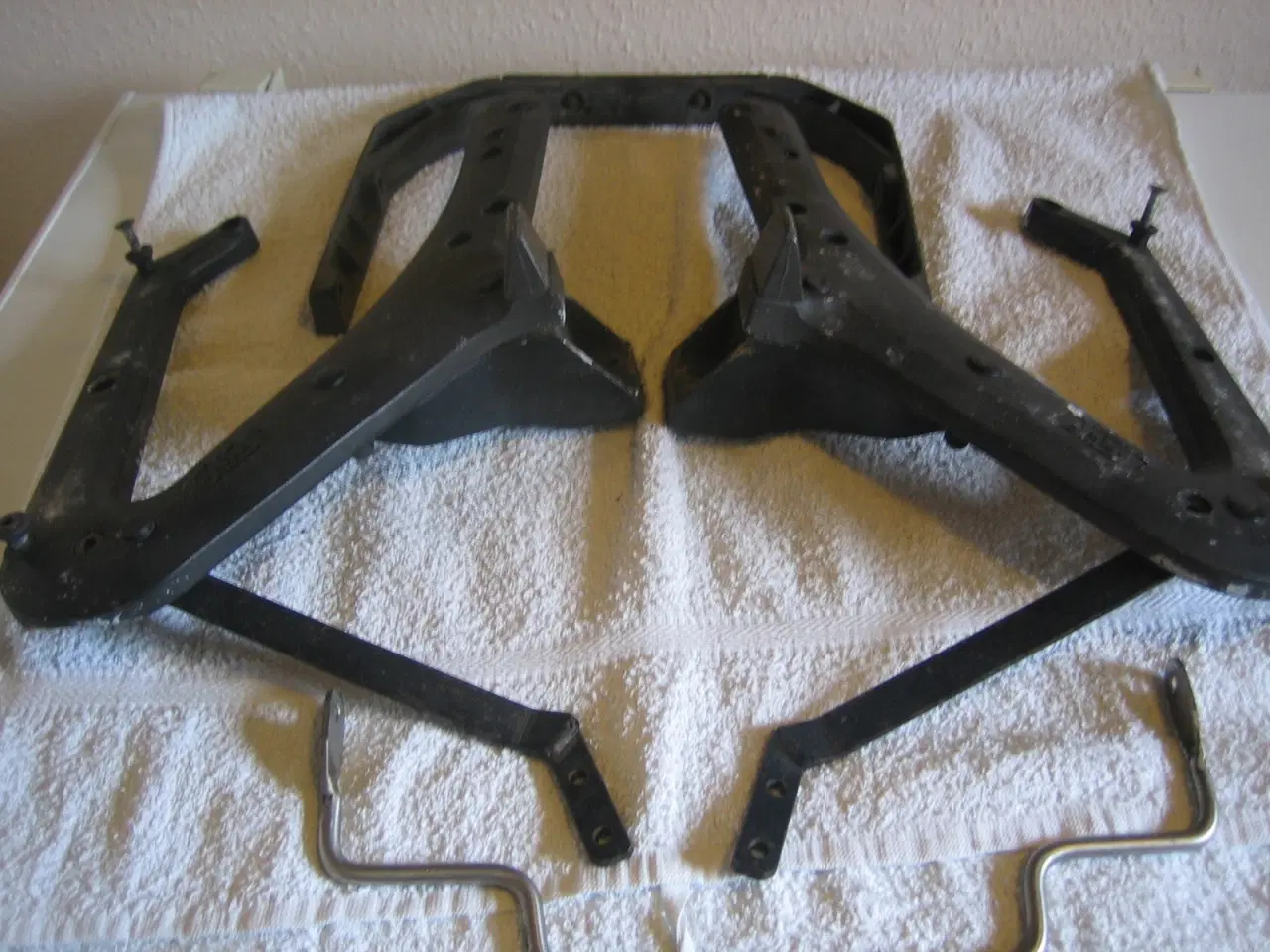 Billede 1 - Moto guzzi SP3 Cali 3 mm taskeholder Givi