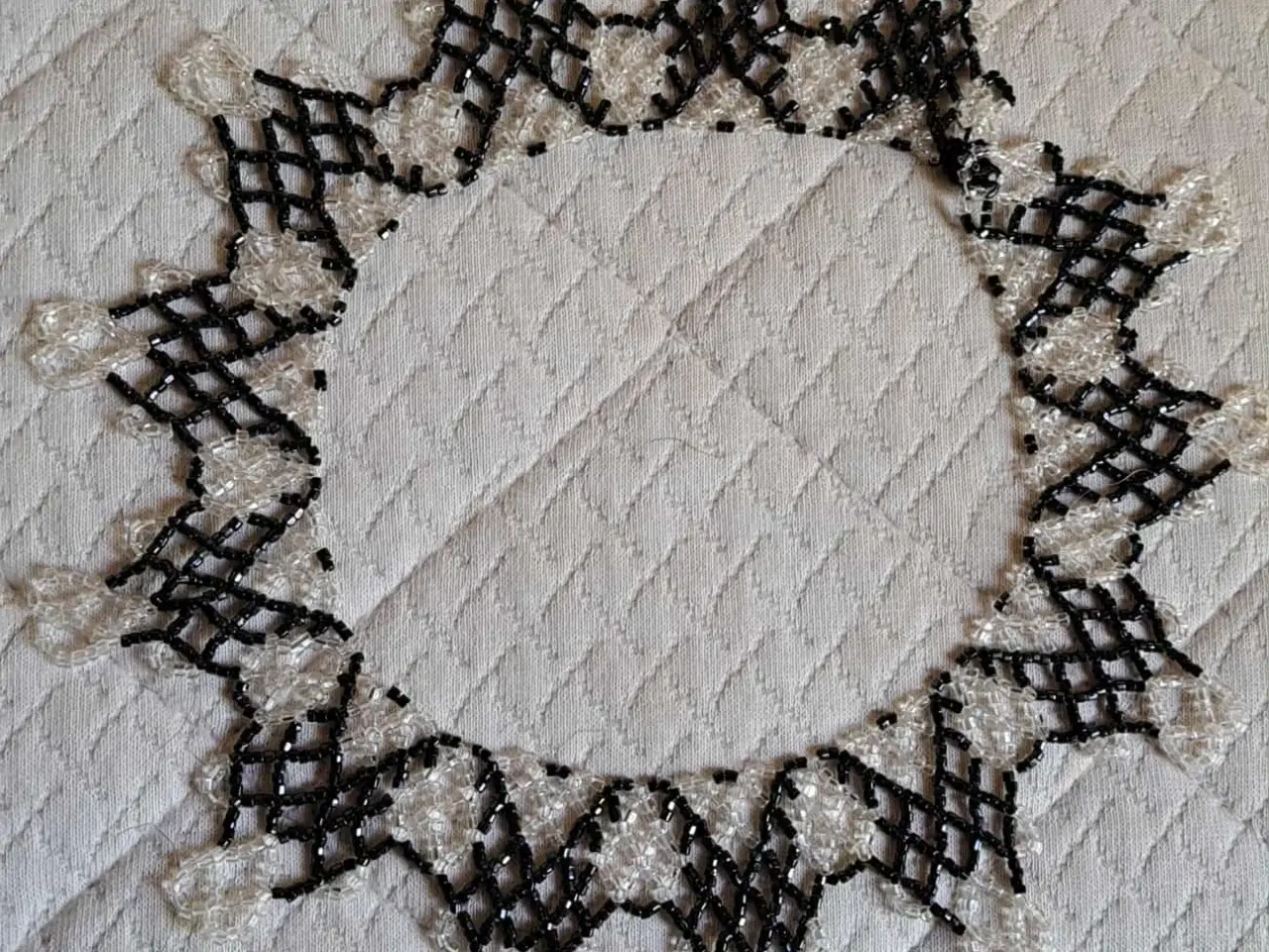 Billede 3 - Hals kæde lavet i perler