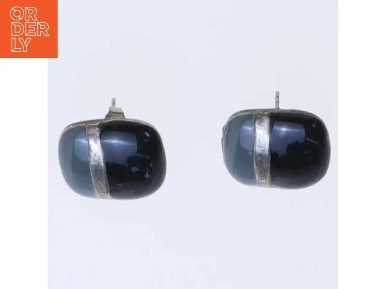 Billede 1 - Sorte 80'er eller 90'er ørestikker (str. 15 mm)