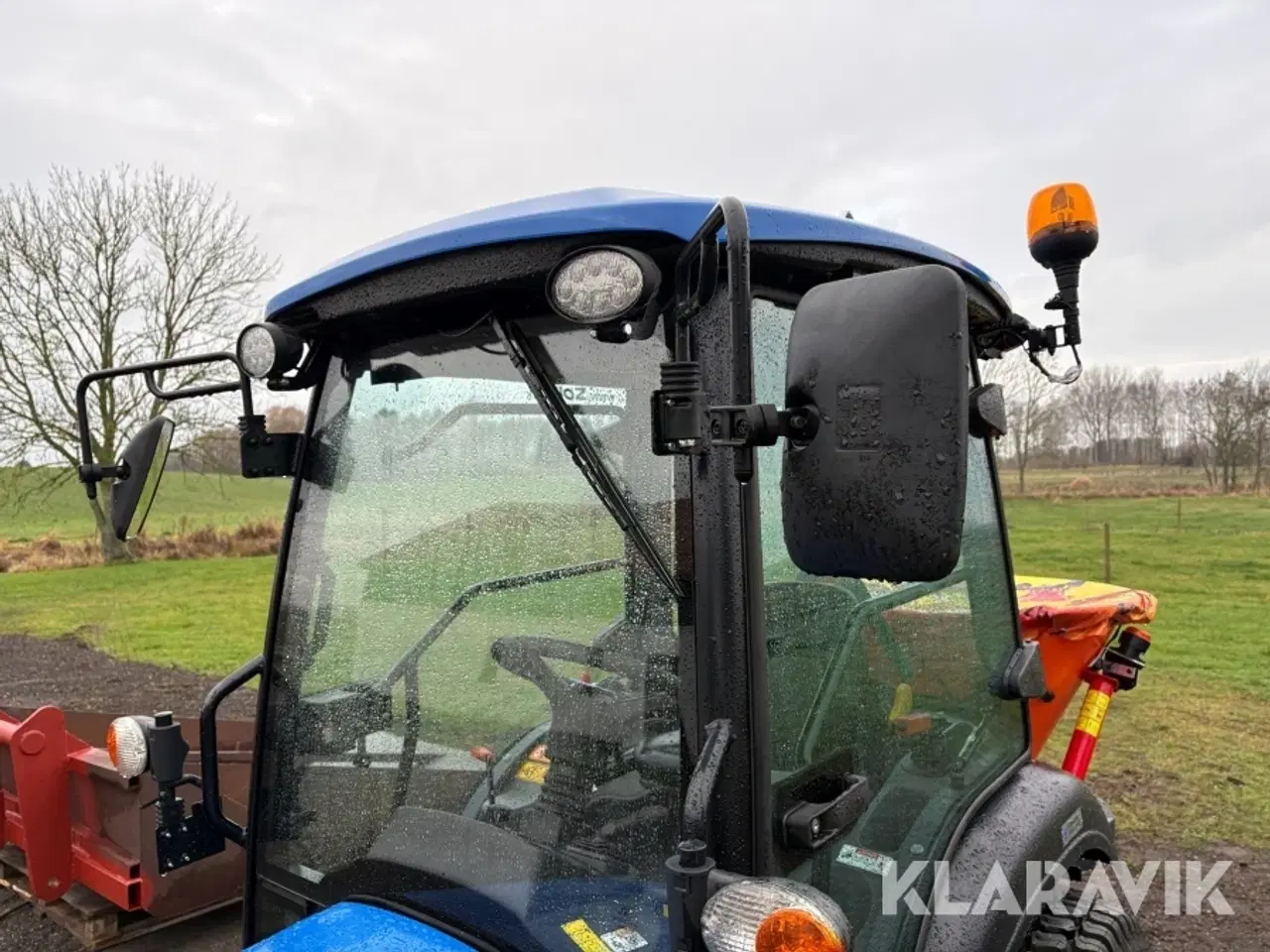 Billede 7 - Traktor med sneplov og saltspreder Solis H26 HST