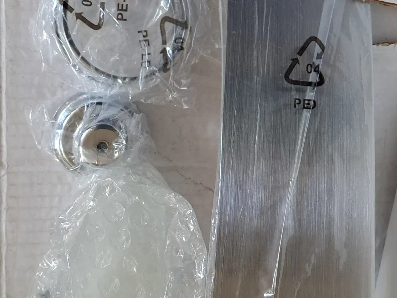 Billede 3 - 2 herstal væg lamper til fyrfadslys de er nye