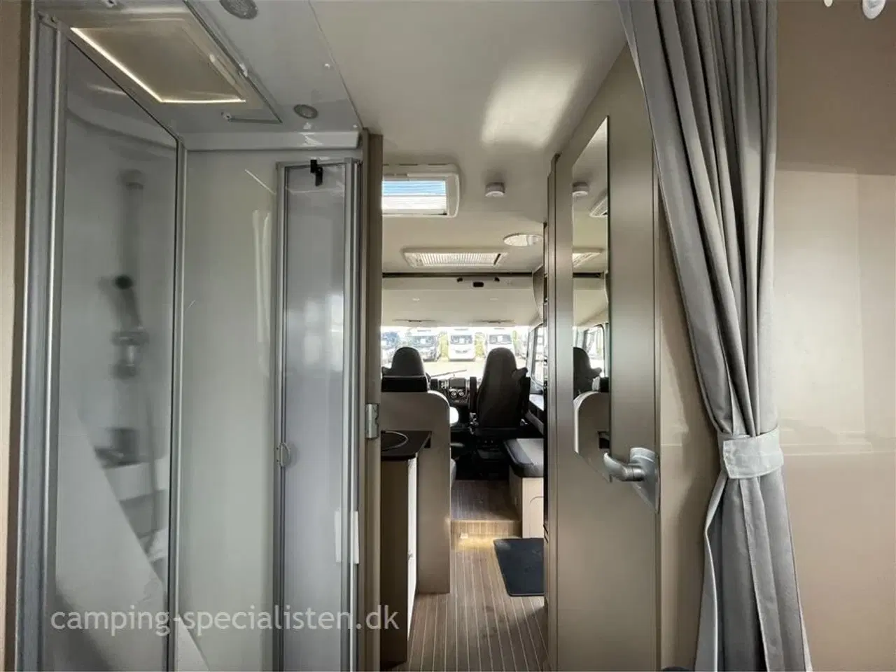 Billede 11 - 2021 - Etrusco I 7400 QB   Etrusco I 7400 QB 2021 - Se den nu hos Camping-Specialisten.dk