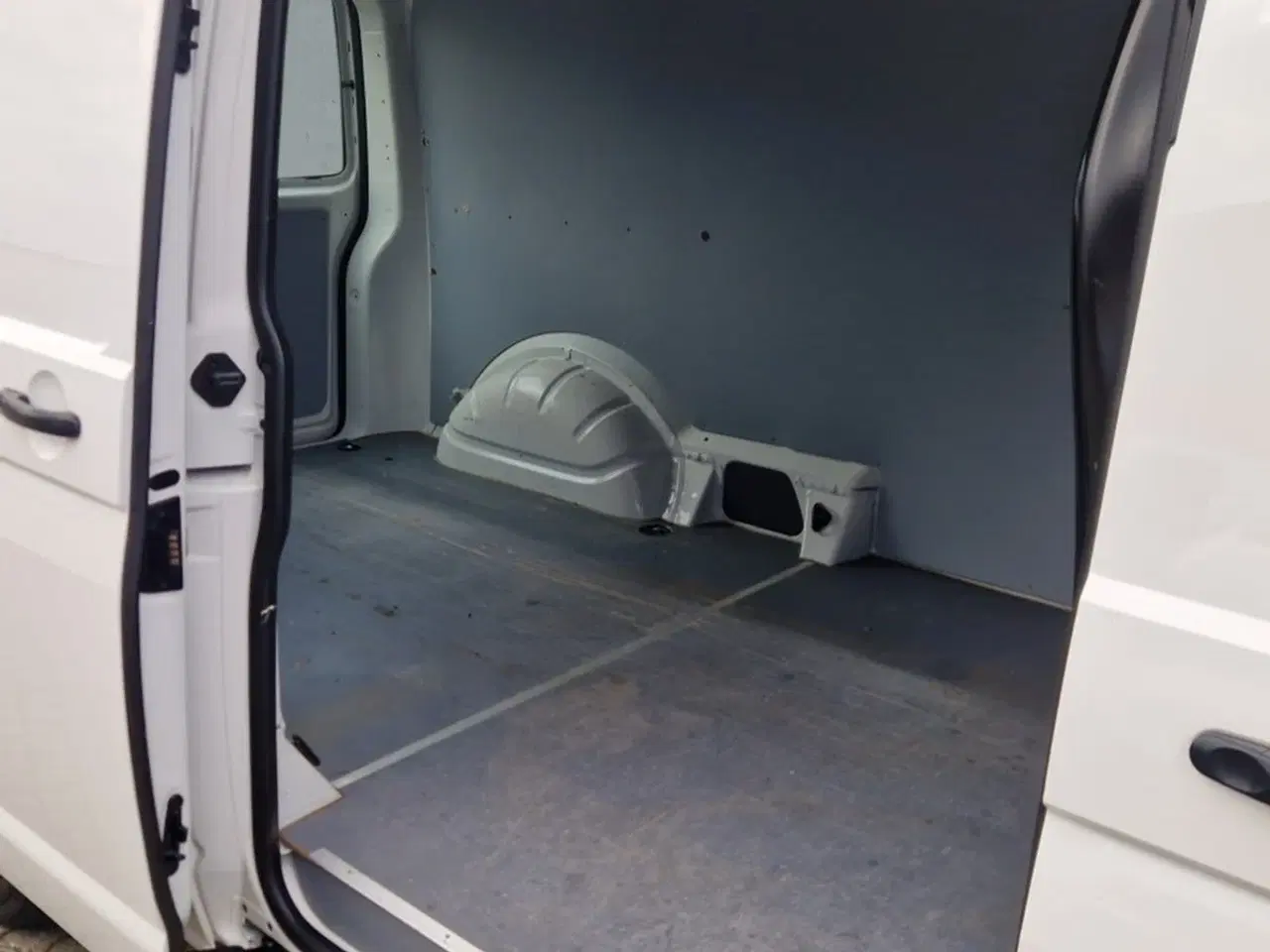 Billede 8 - VW Transporter 2,0 TDi 110 Kassevogn lang