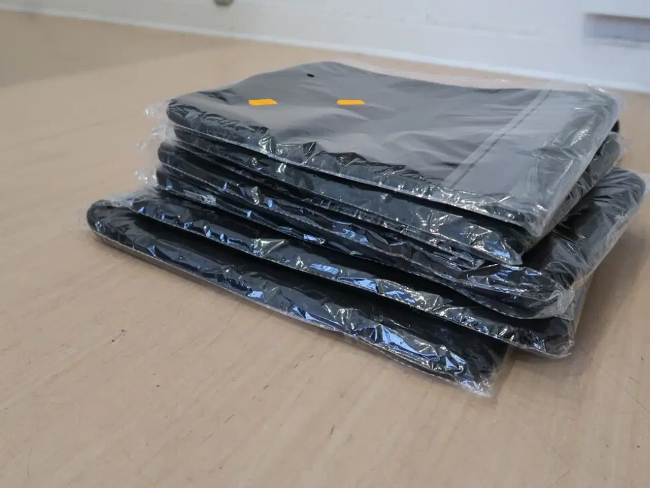 Billede 2 - 9 stk. etui til MacBook