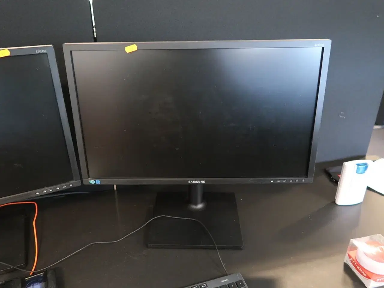 Billede 3 - 2 stk. computerskærme SAMSUNG S24E450, tastatur og mus