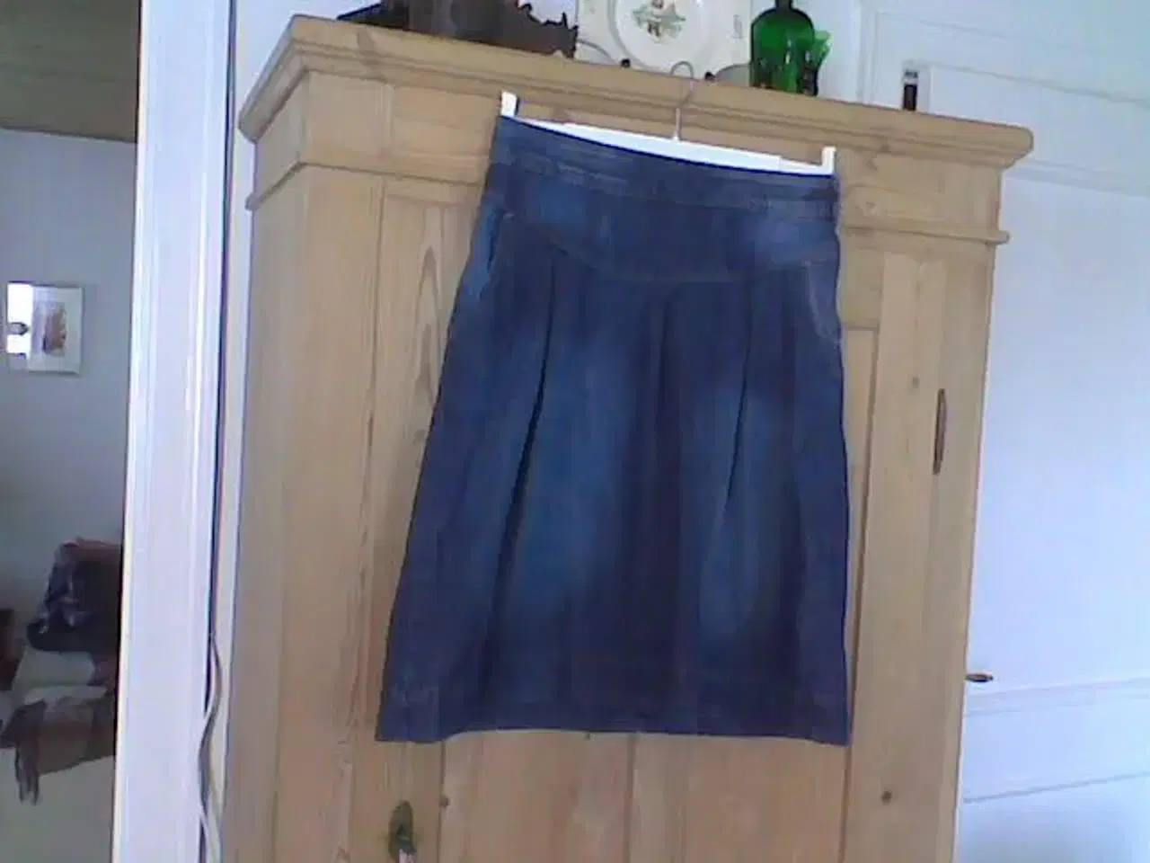 Billede 1 - Næsten ny nederdel fra Esprit