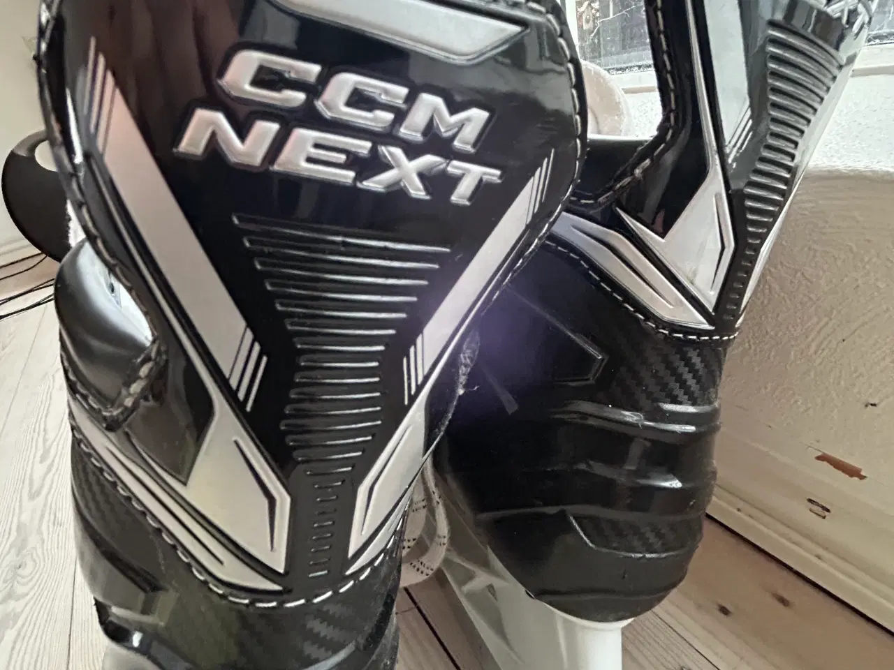 Billede 3 - Ishockey skøjter str. 40,5