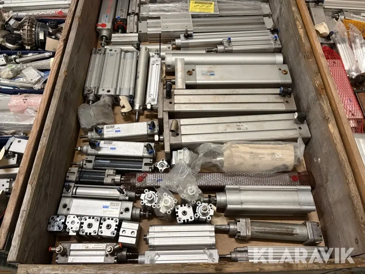 Billede 8 - Stort lot med luft-komponenter