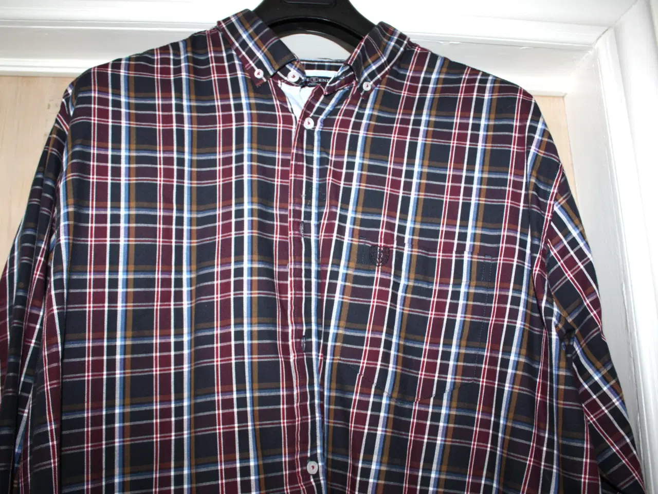 Billede 2 - Skjorte Pre End str. 49/50