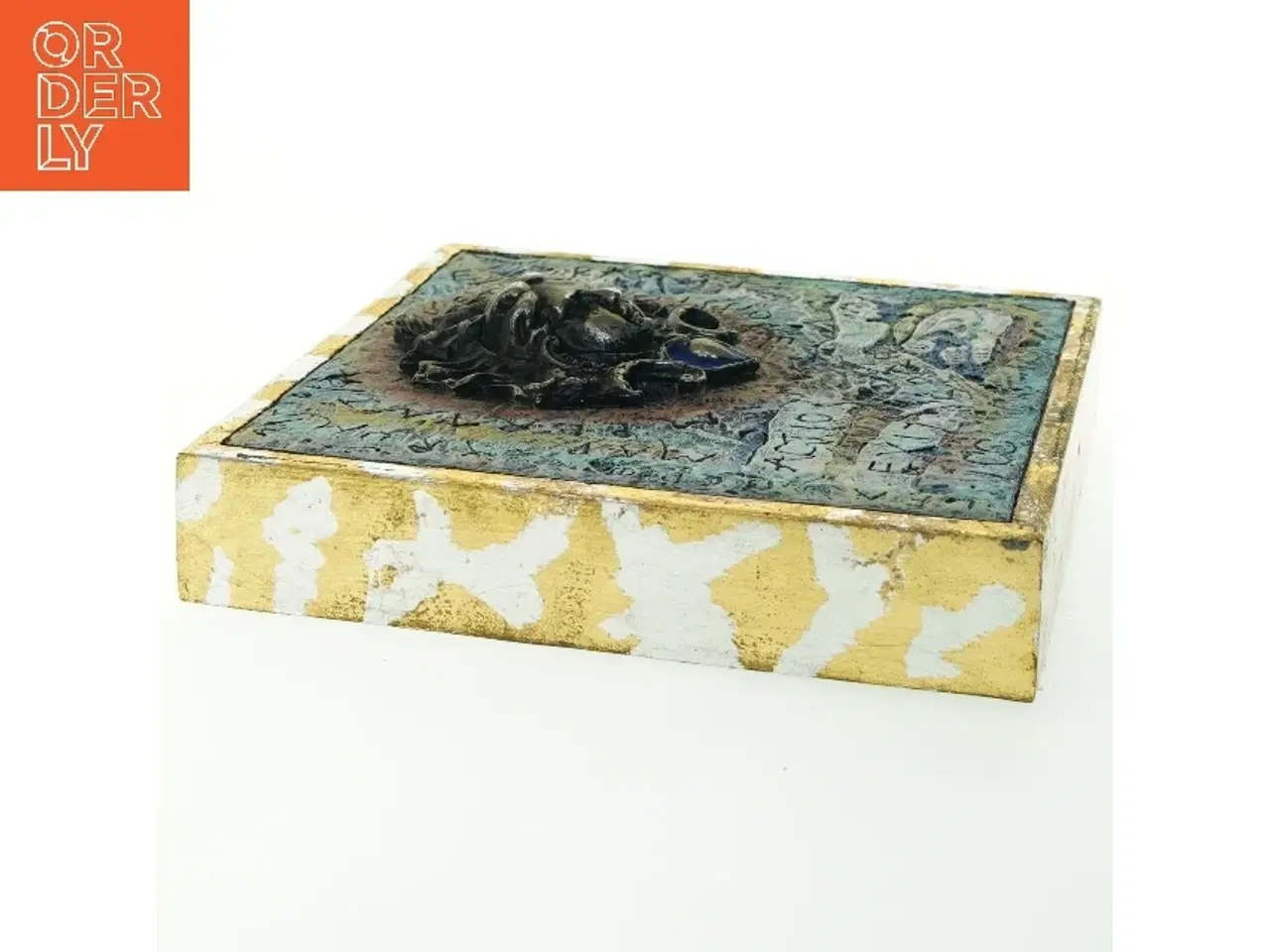 Billede 4 - Dekorativ æske med kunstnerisk relief fra Rikki Tikki (str. 22,5x6 cm)