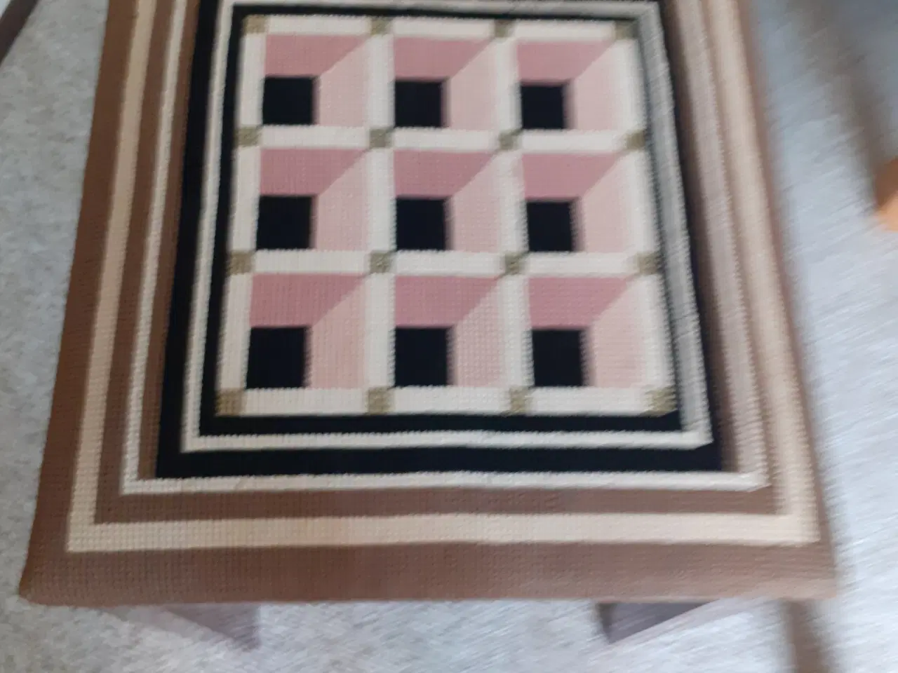 Billede 1 - Taburet.