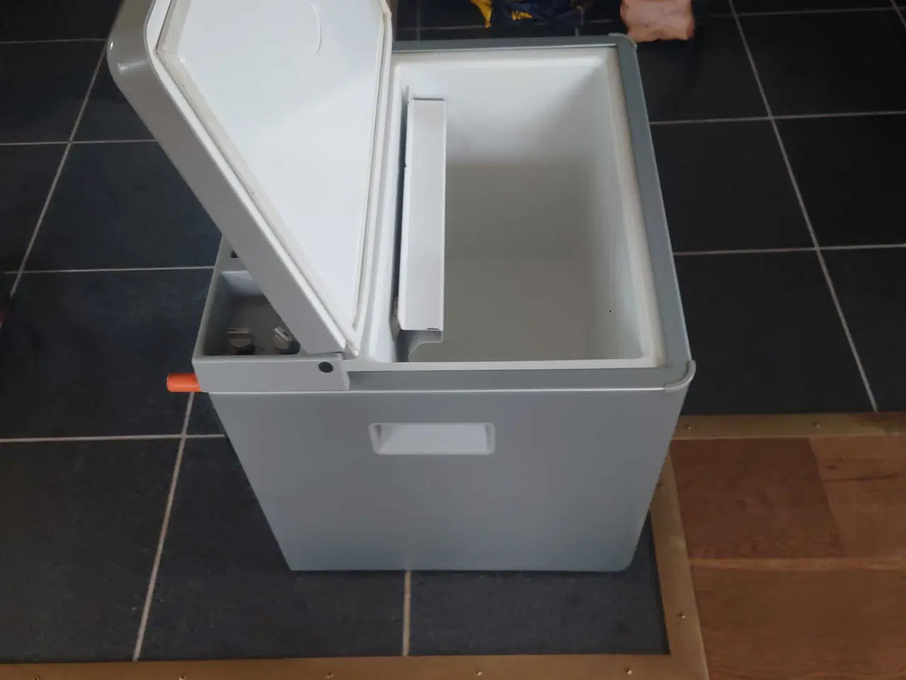 Billede 3 - Køleboks til gas og 12 w og 220 w. Ny