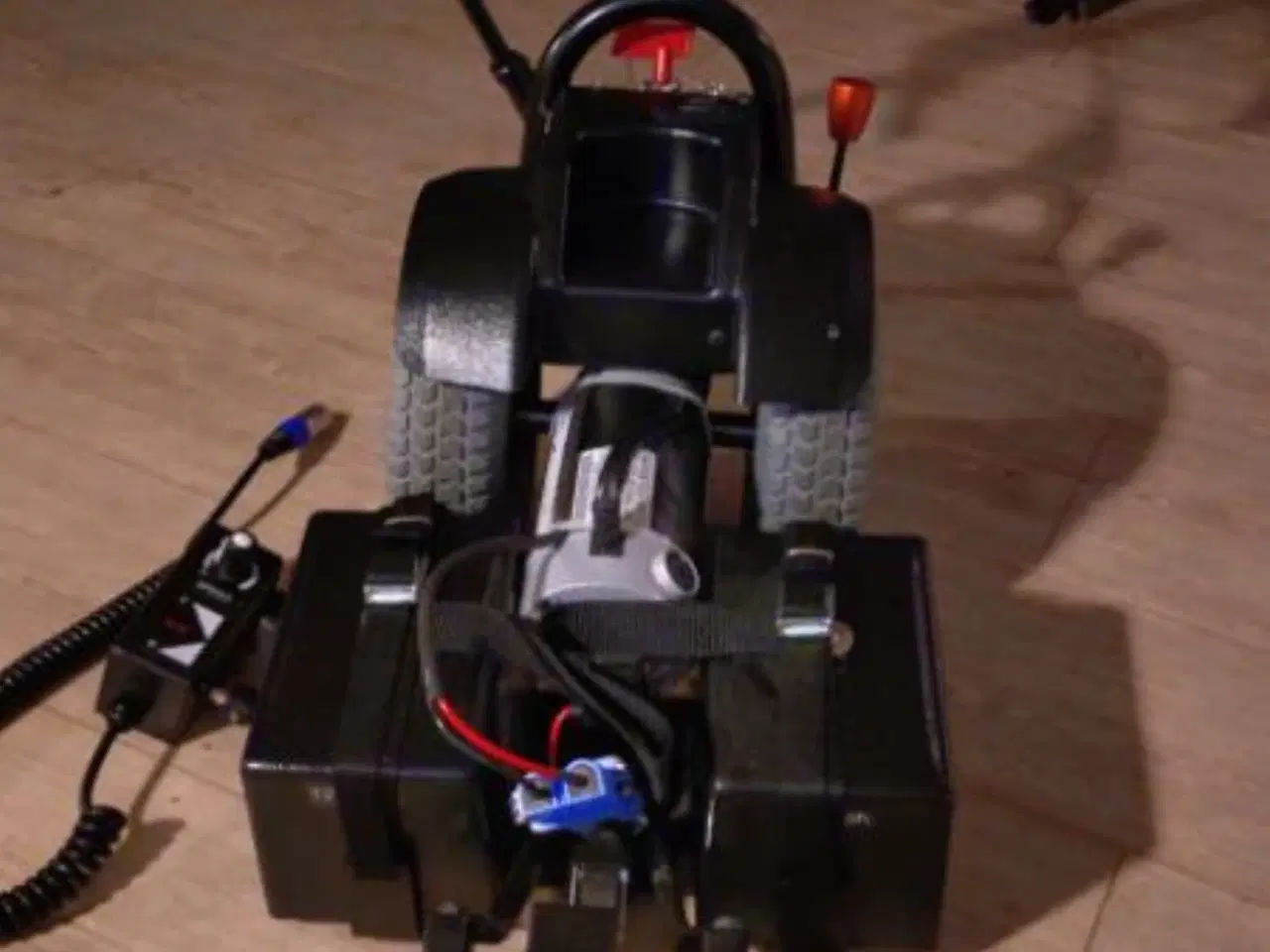 Billede 2 - Lille Viking hjælpemotor til manuel kørestol.