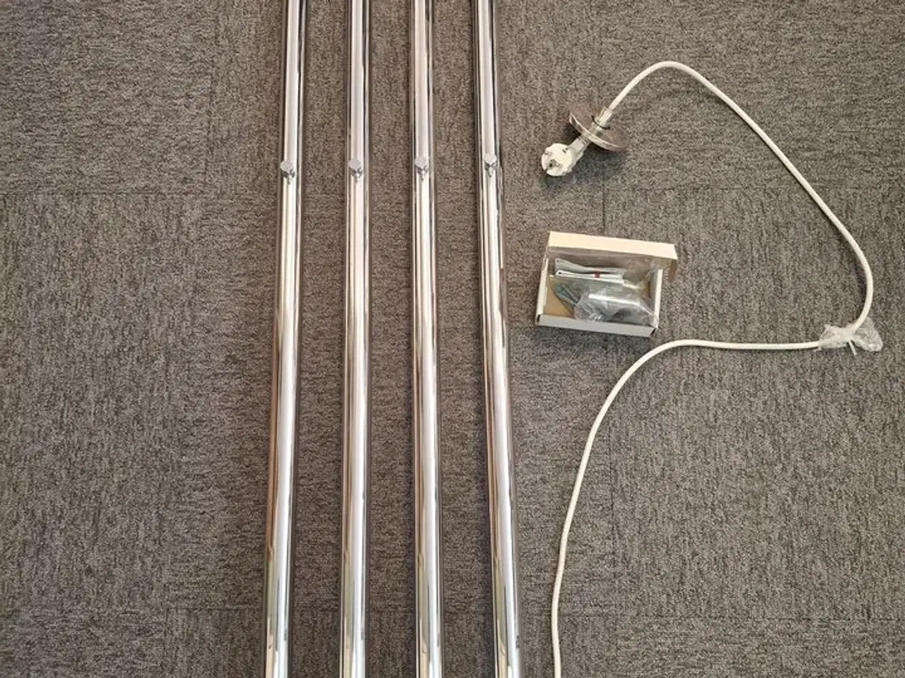 Billede 1 - 4-rørs håndklædetørrer til EL  STRØMBERG