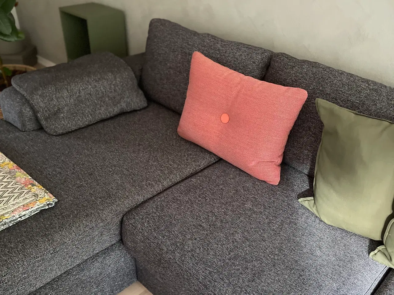 Billede 4 - Mørkegrå sofa fra Ilva