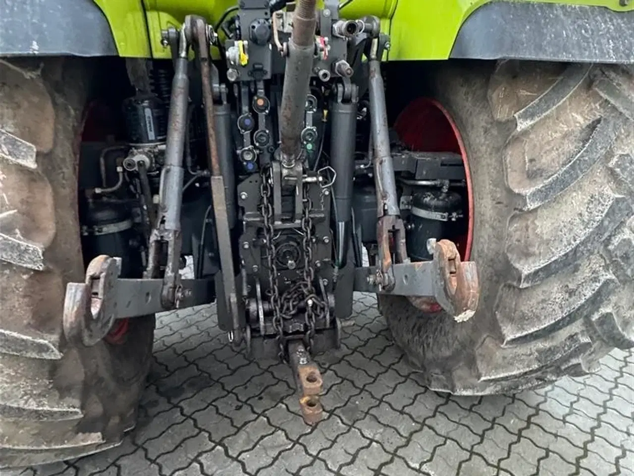 Billede 10 - CLAAS ARION 650 KUN 4600 TIMER OG FULD AFFJEDRING!