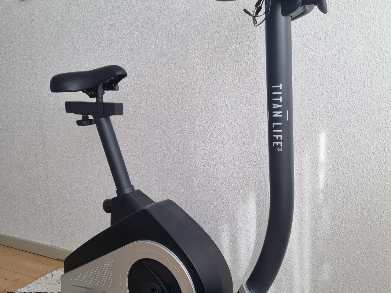 Billede 2 - Motionscykel " TITAN "