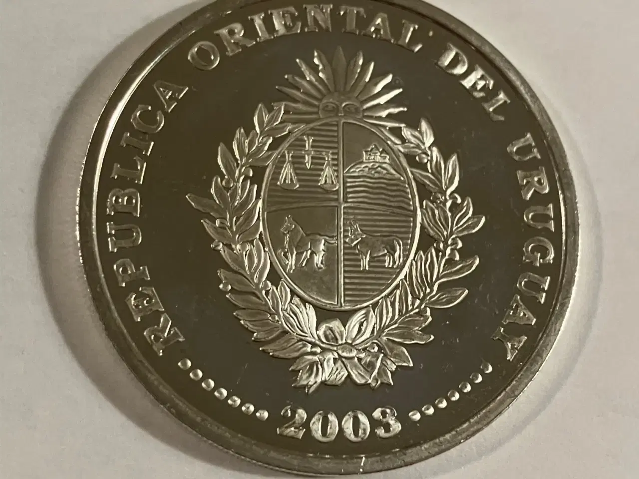 Billede 2 - 1000 Pesos Uruguay 2003 - Silver