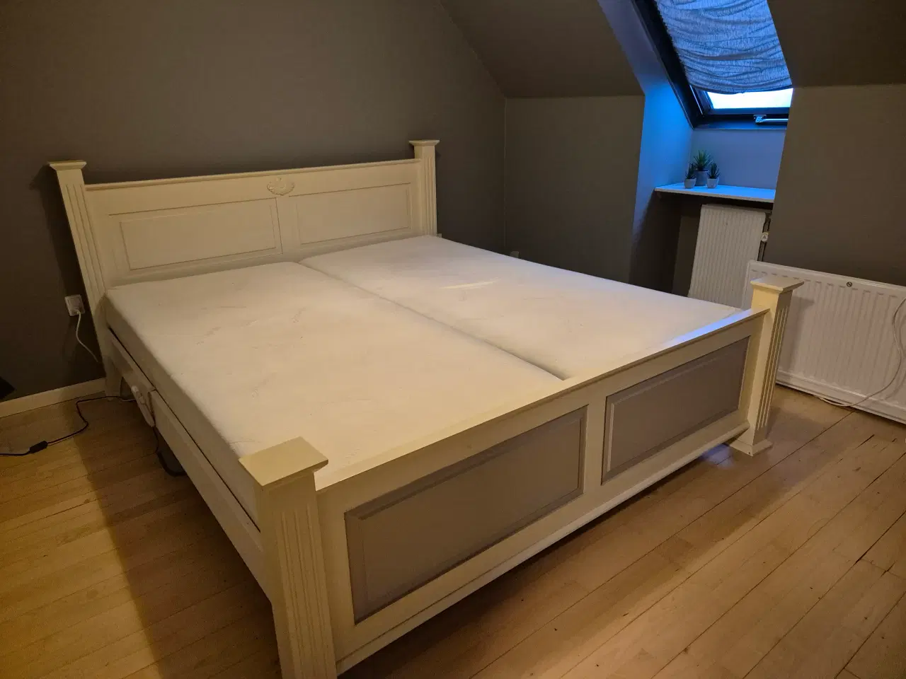 Billede 2 - Dobbeltseng med elevation