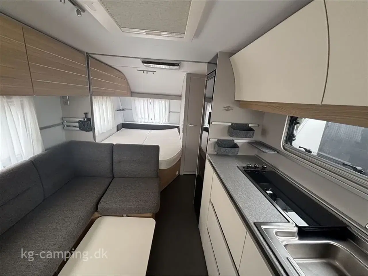 Billede 8 - 2021 - Adria Adora 613 PK   Stor familievogn med mover og aircondition
