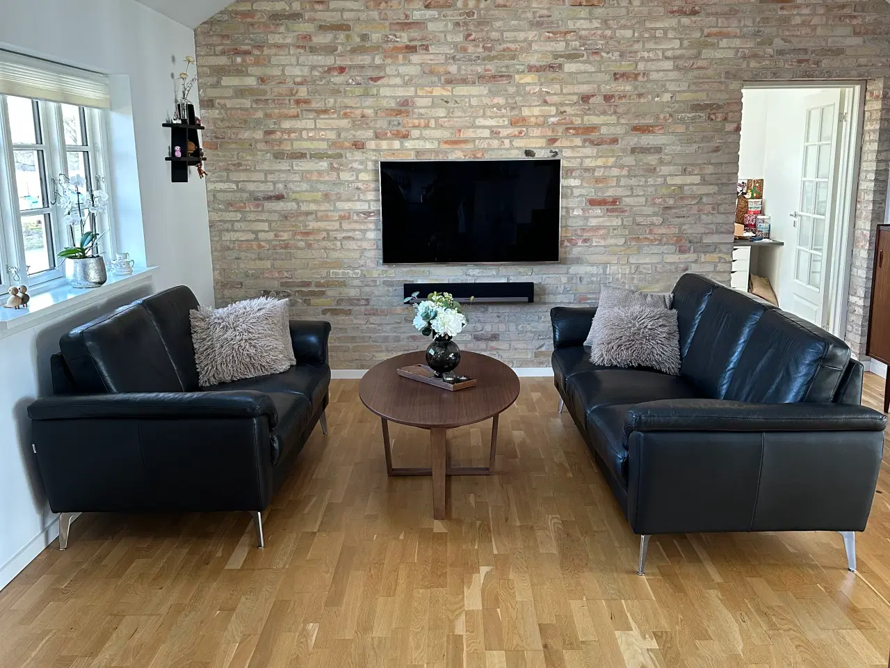 Billede 1 - Hjort Knudsen 2 og 3 personer lædersofagruppe