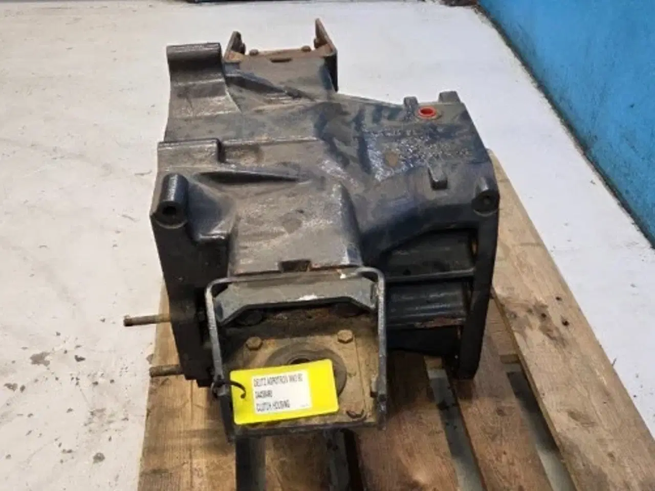 Billede 6 - Deutz Agrotron 90 Koblinghus 04438466