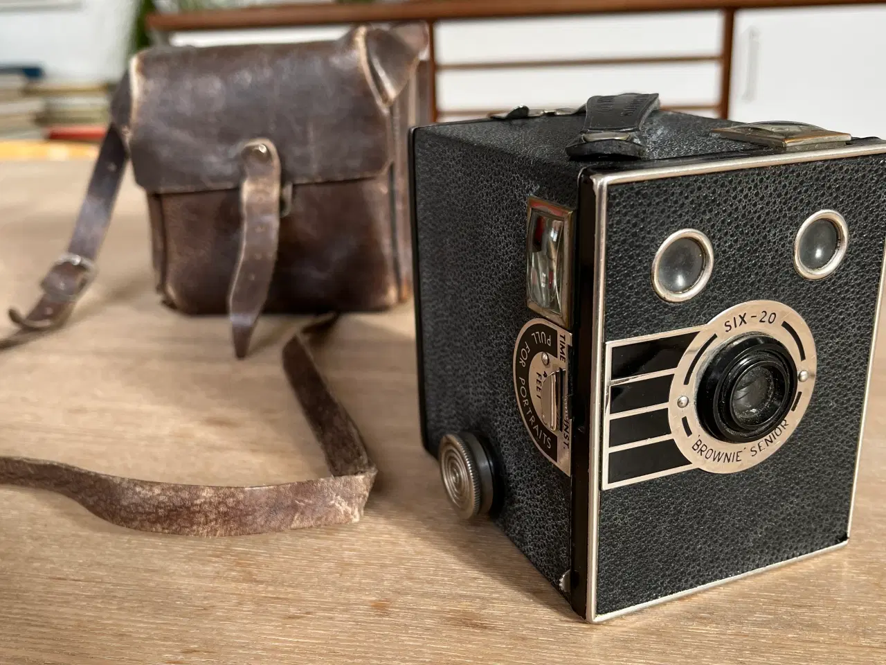 Billede 1 - Kodak Brownie Six-20 Senior Box Kamera