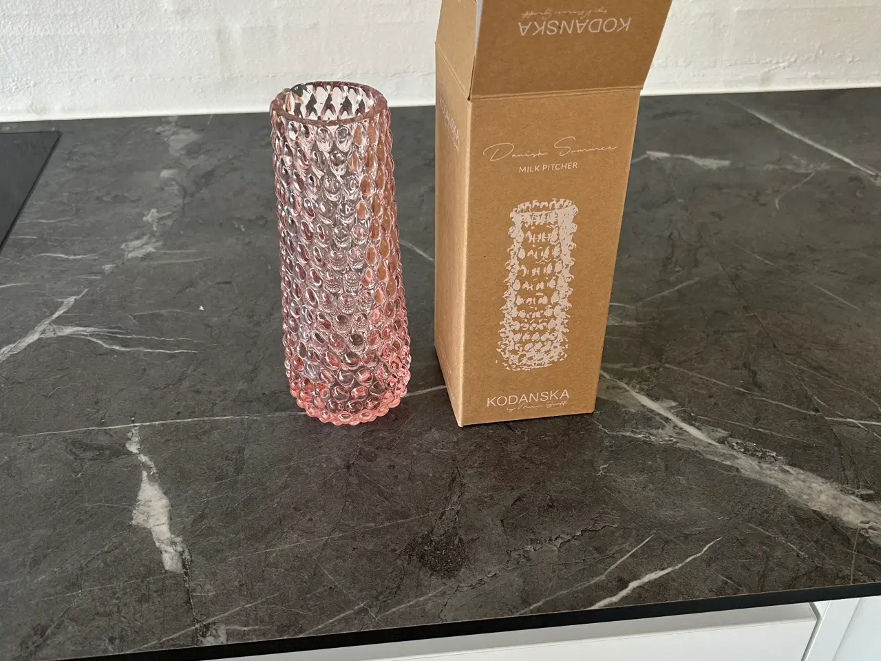 Billede 4 - Kodanska Karraffel Pink helt ny