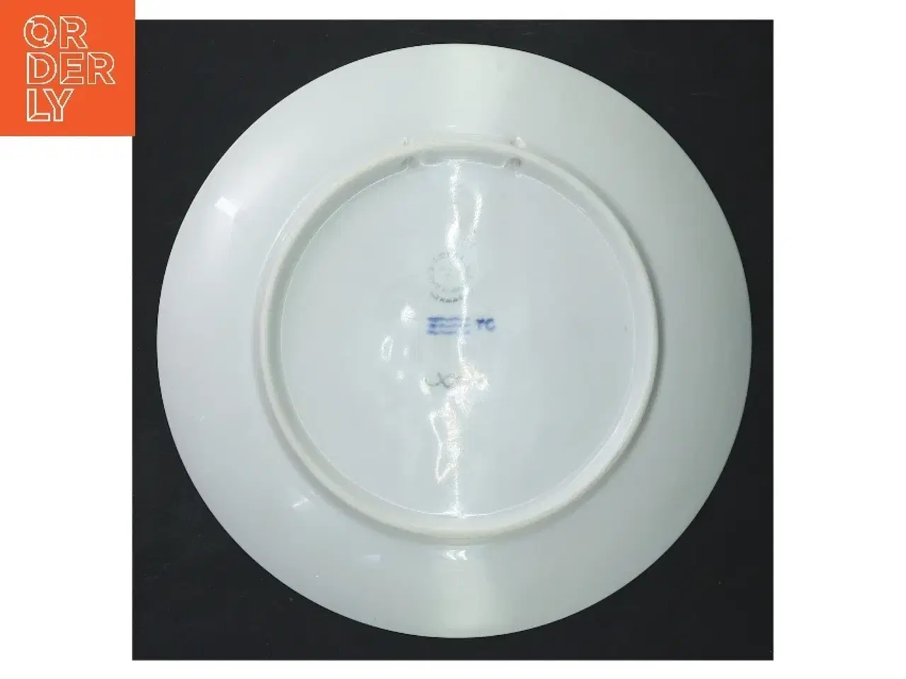 Billede 3 - Dekorativ platte 1979 fra Royal Copenhagen (str. Ø 18,5 cm)