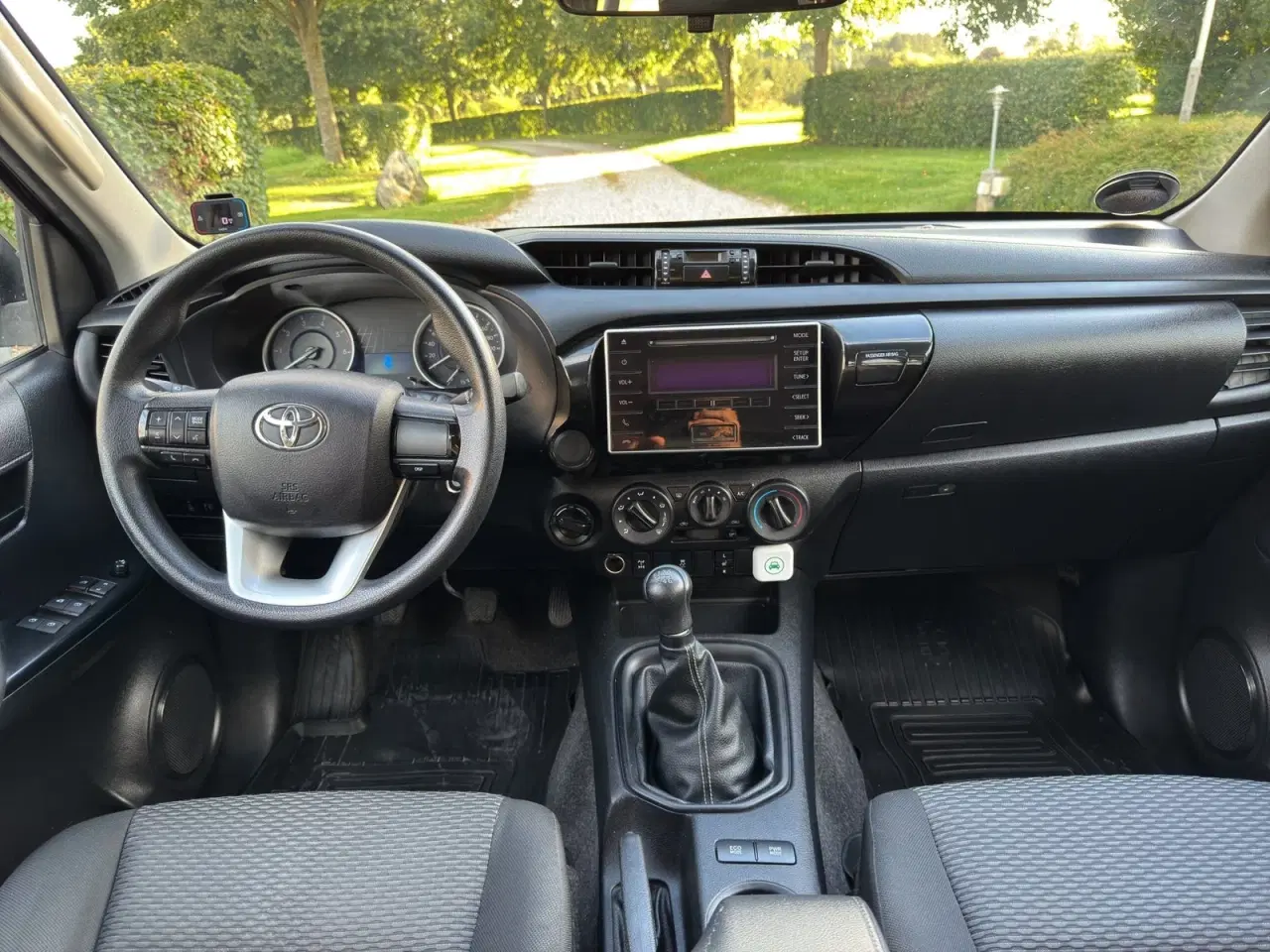 Billede 10 - Toyota HiLux 2,4 D-4D 150 T2 Db.Kab 4x4