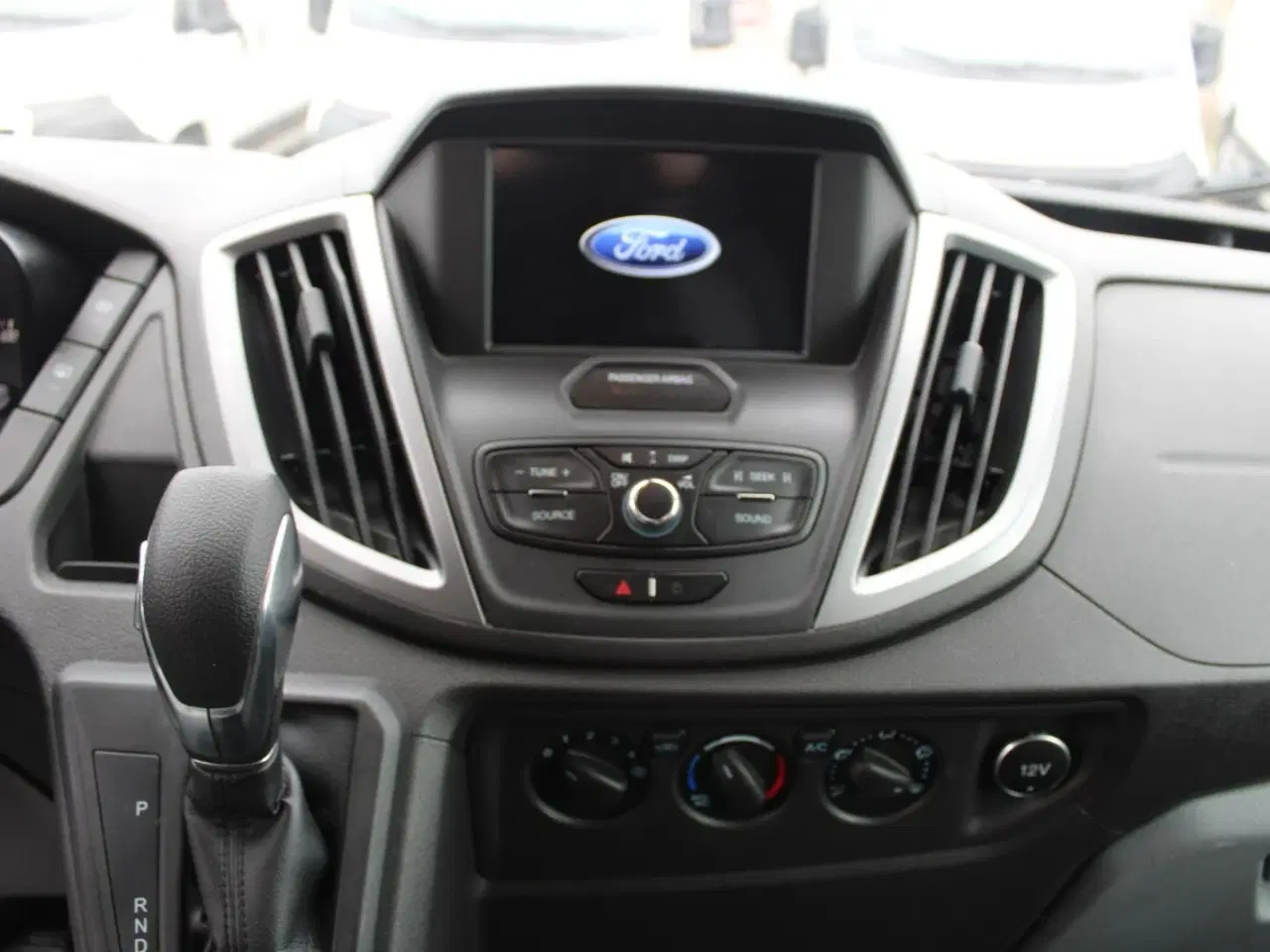 Billede 5 - Ford Transit 350 L3 Kombi 2,0 TDCi 130 Trend aut. H2 FWD