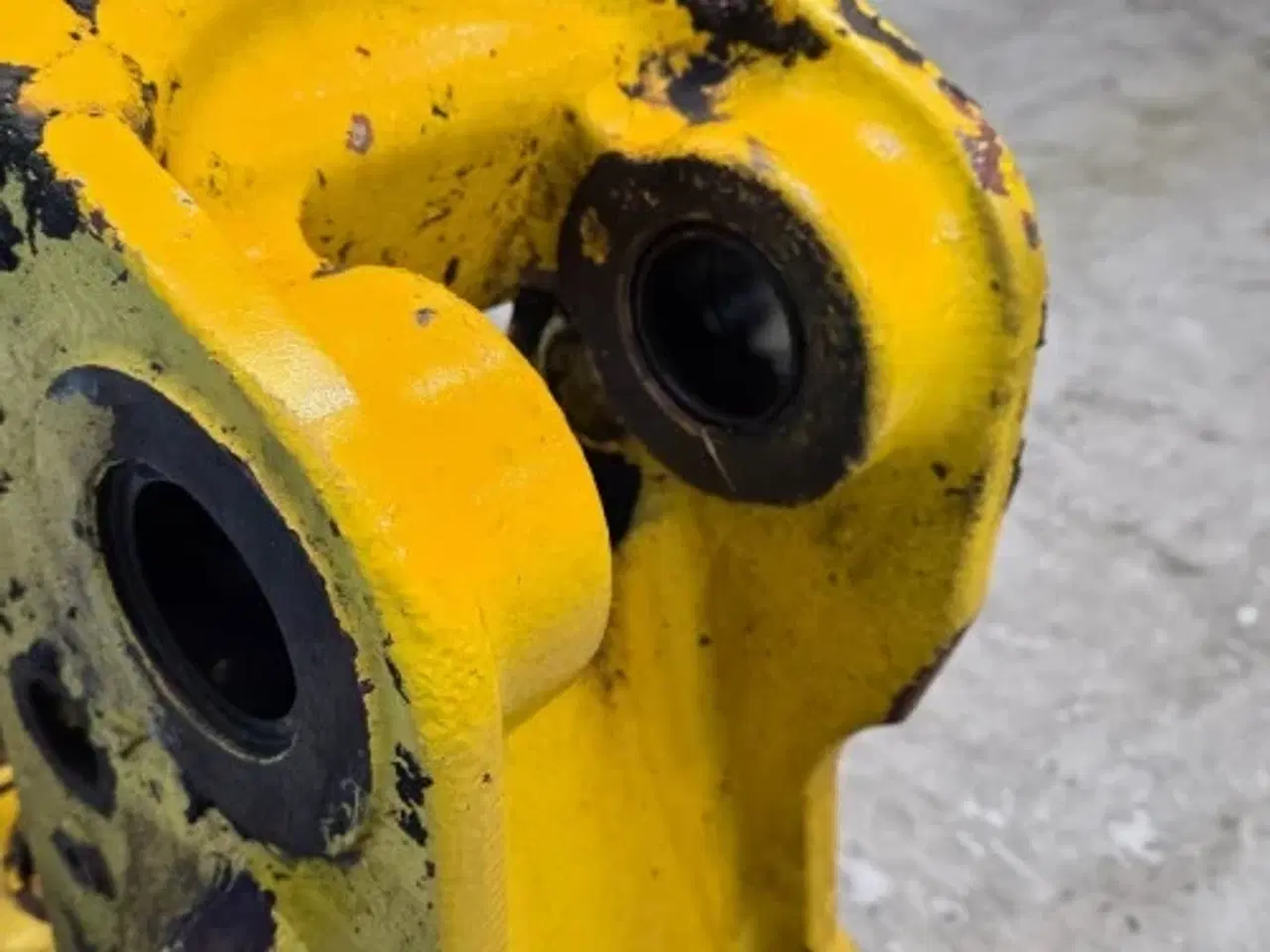 Billede 4 - New Holland LB115B Beslag 85803623