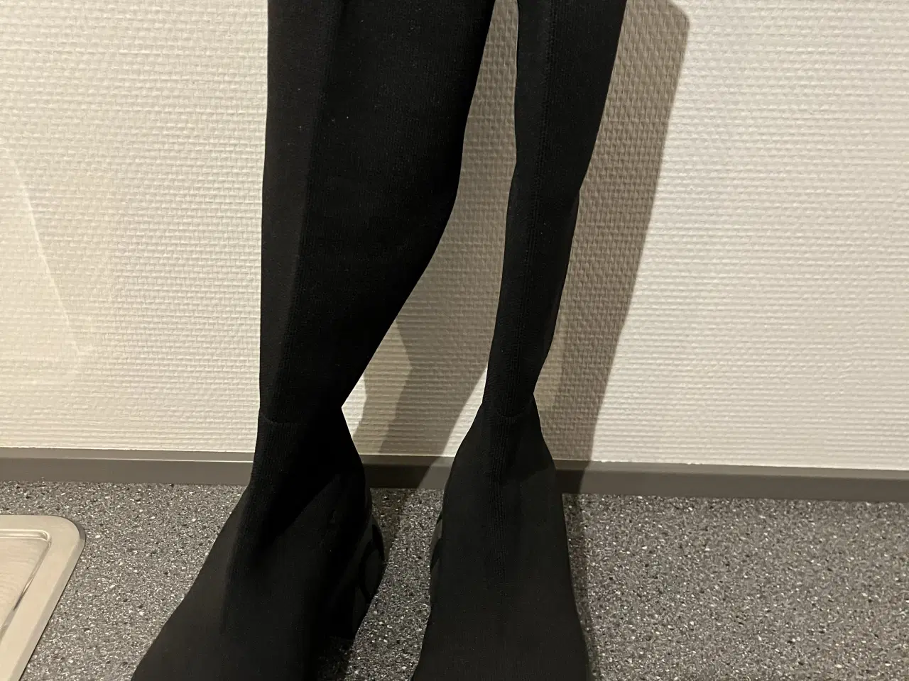 Billede 2 - Brugt 1 gang bianco støvle sort 