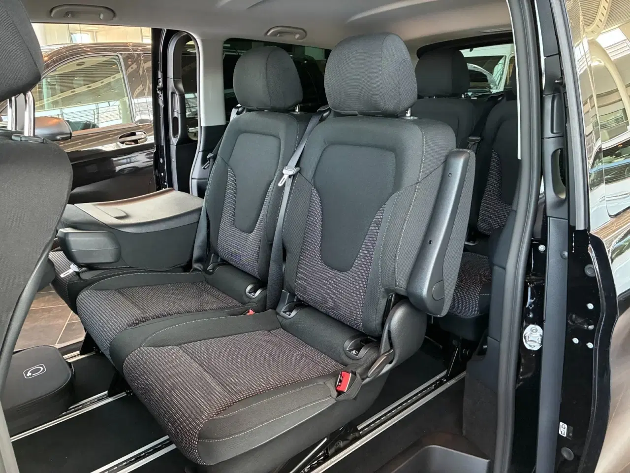 Billede 2 - Mercedes EQV300 L