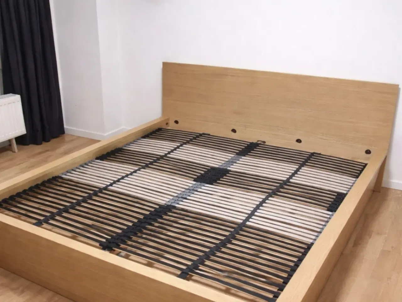 Billede 1 - Seng med boxmadres