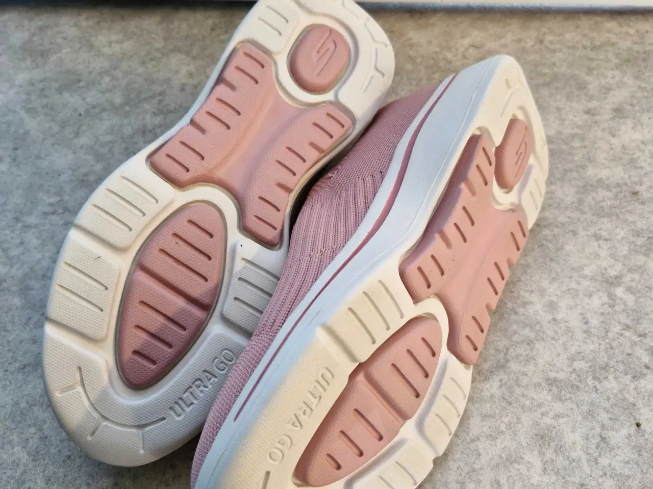 Billede 3 - Nye skechers 